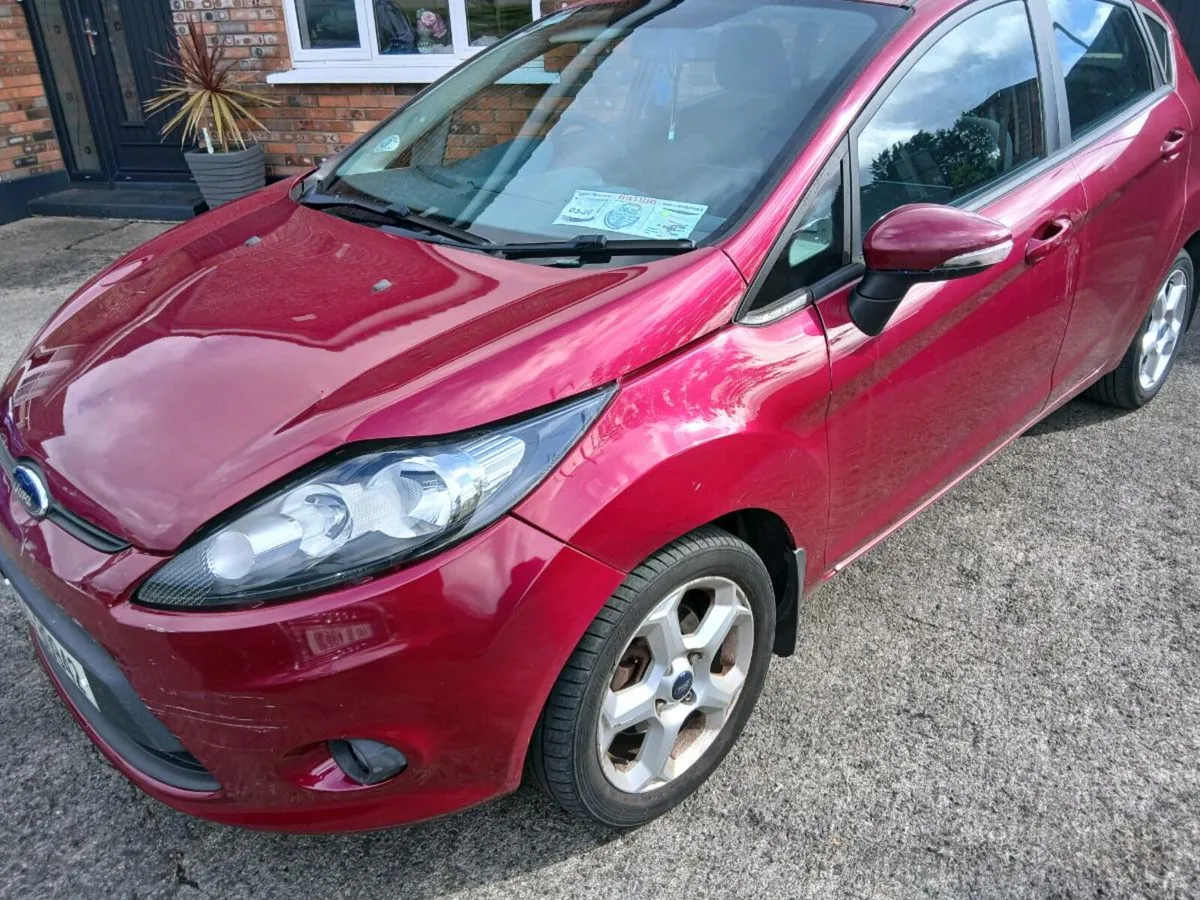 FORD FIESTA 1.2 2010 DAMAGED - Image 2