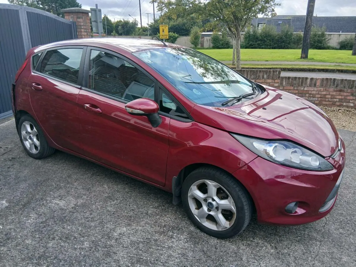 FORD FIESTA 1.2 2010 DAMAGED - Image 4