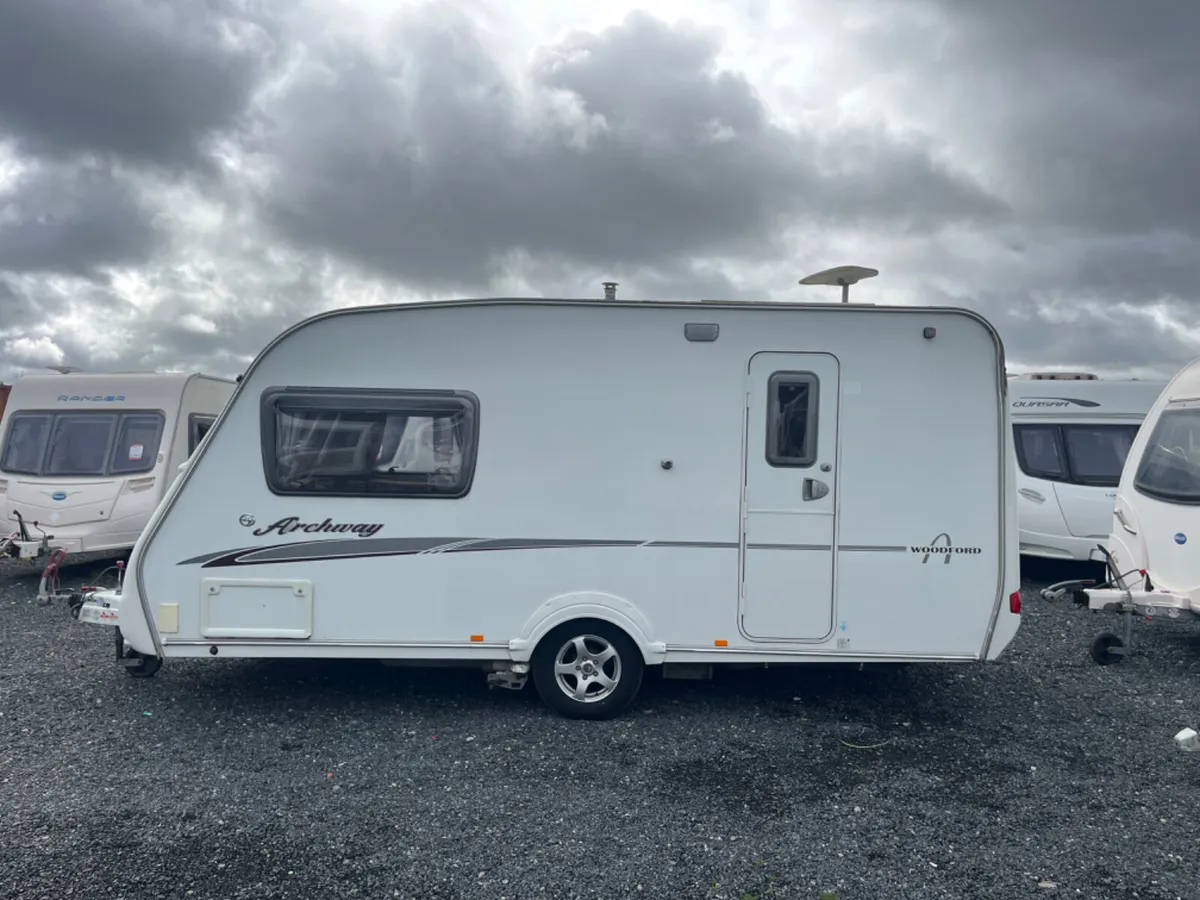 2009 Swift Archway 2 Berth Caravan For Sale - Image 4