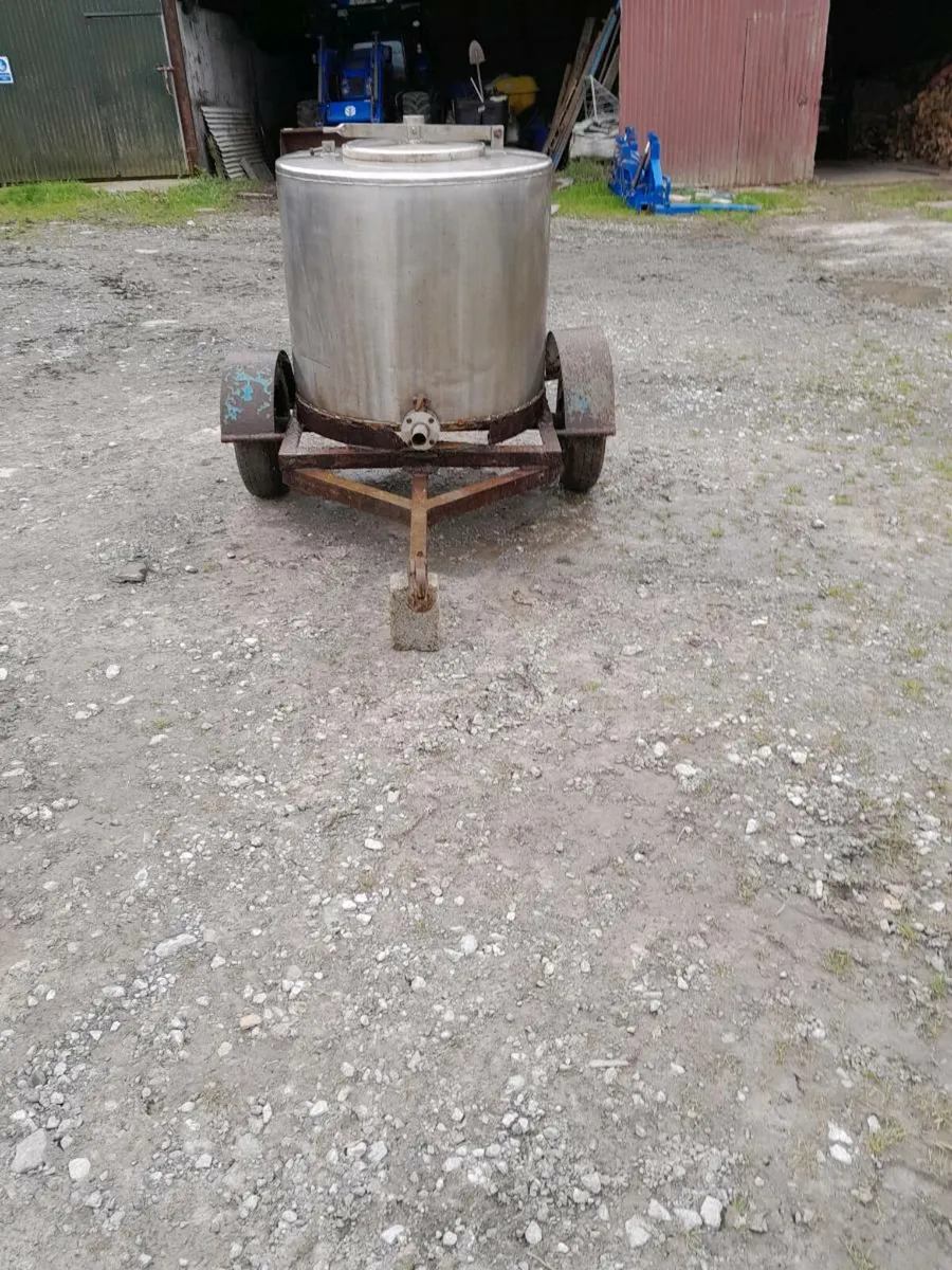 mobile bulktank on wheels - Image 3