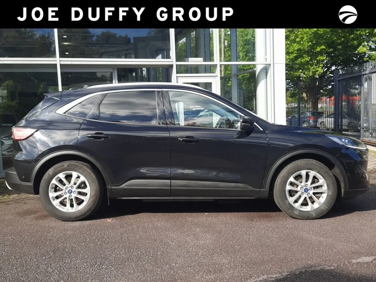 Ford Kuga 2.5 Duratec 190PS Fhev Titanium Auto - Image 4