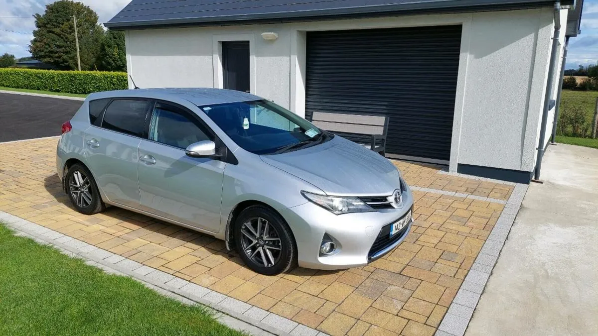 Toyota Auris - Image 1