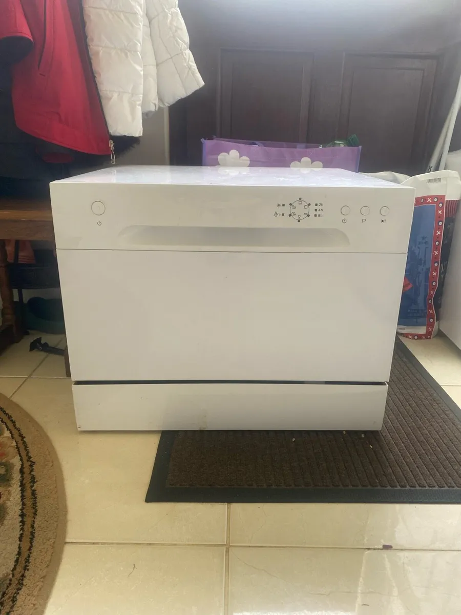 Table too dishwasher - Image 1