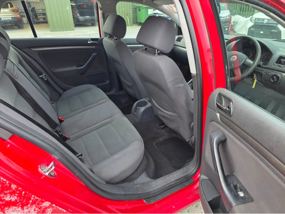 Volkswagen Golf 1.4 COMFORT 5DR 75BHP - Image 2