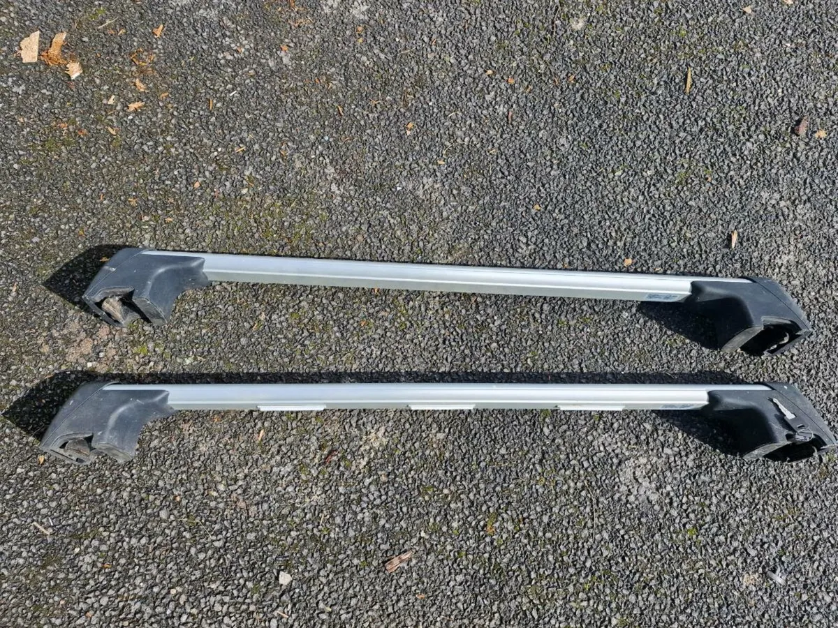 Original Vauxhall/Opel Mokka roof bars - Image 1