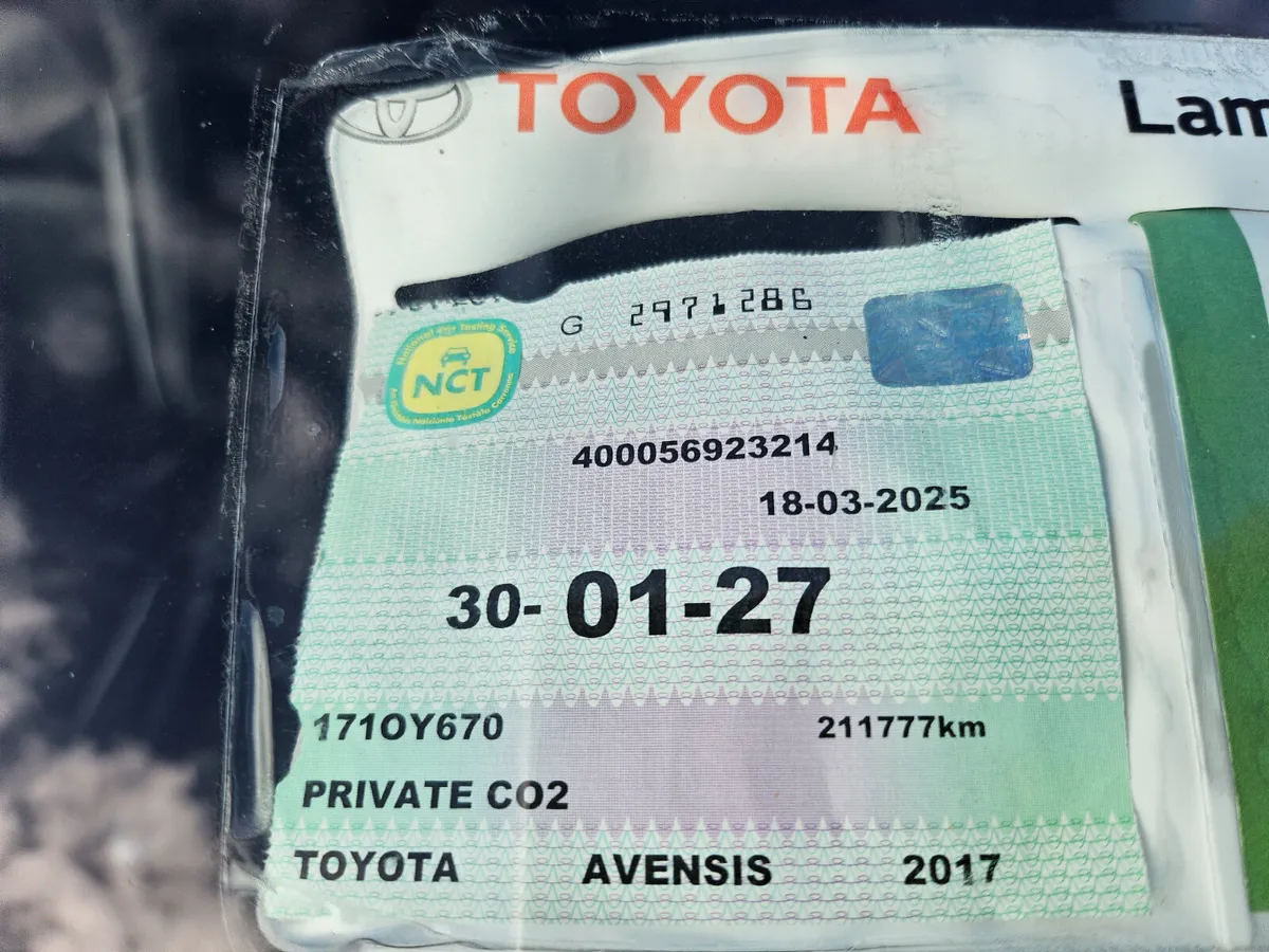 Toyota Avensis 2017 SOL - Image 4