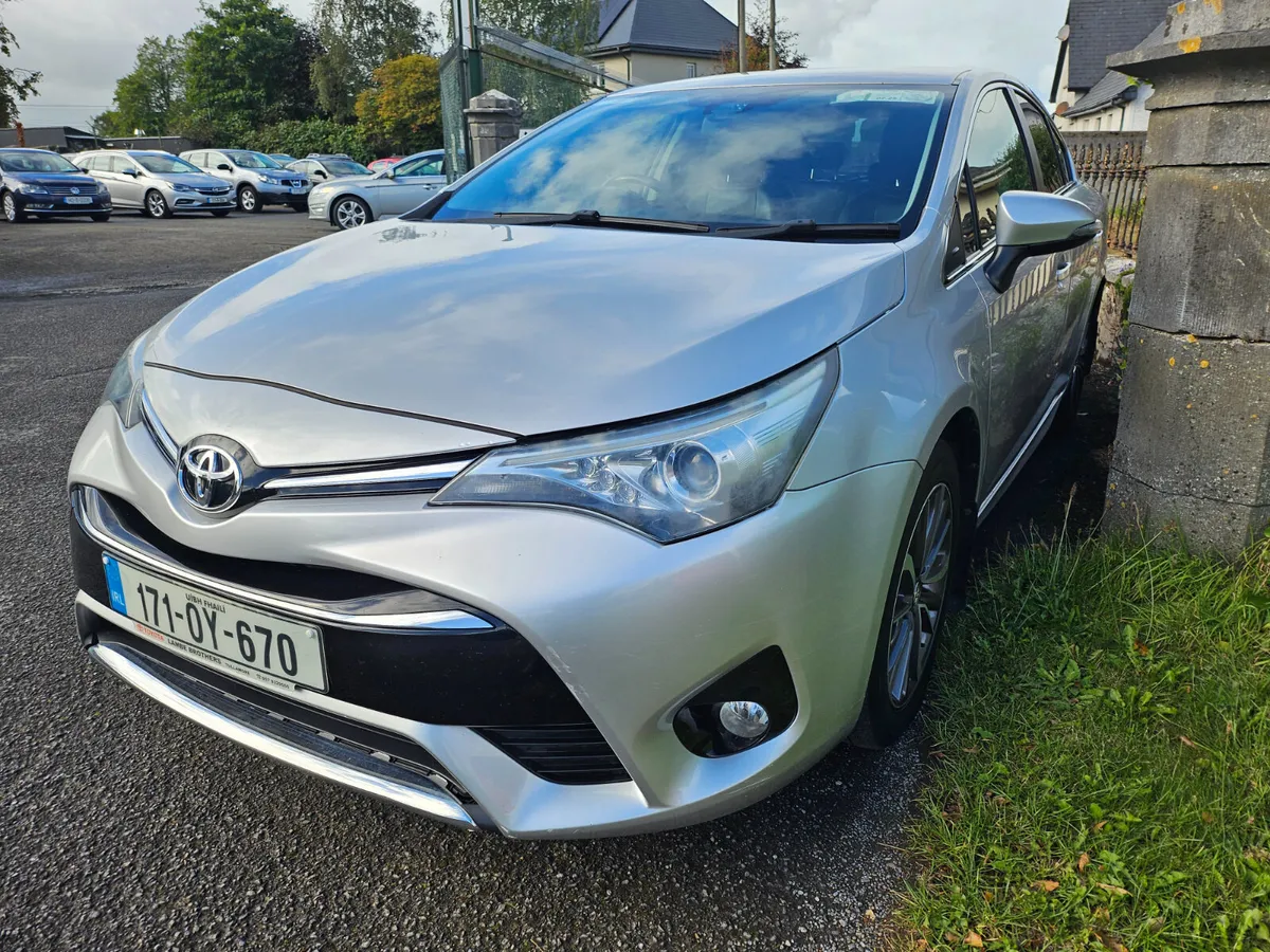 Toyota Avensis 2017 SOL - Image 1