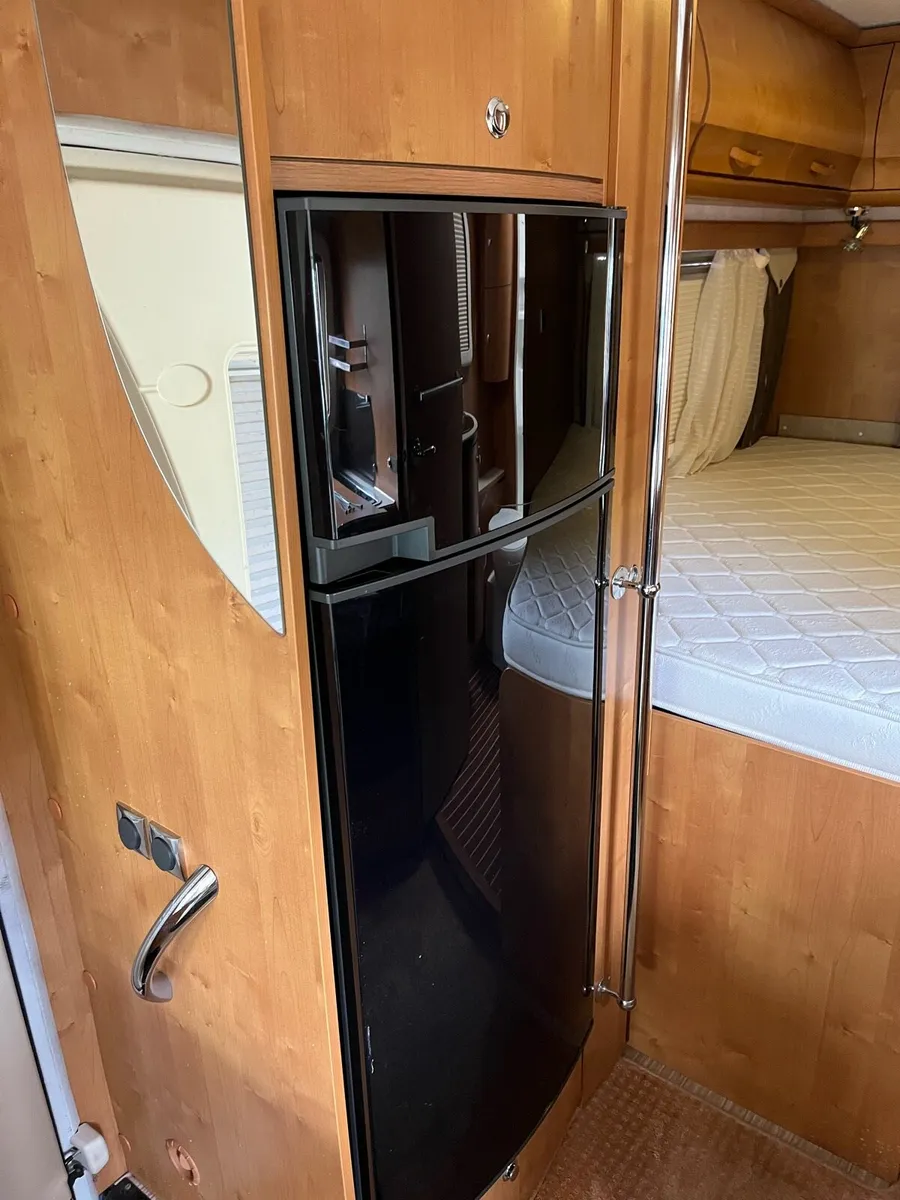 Motorhome - Image 4