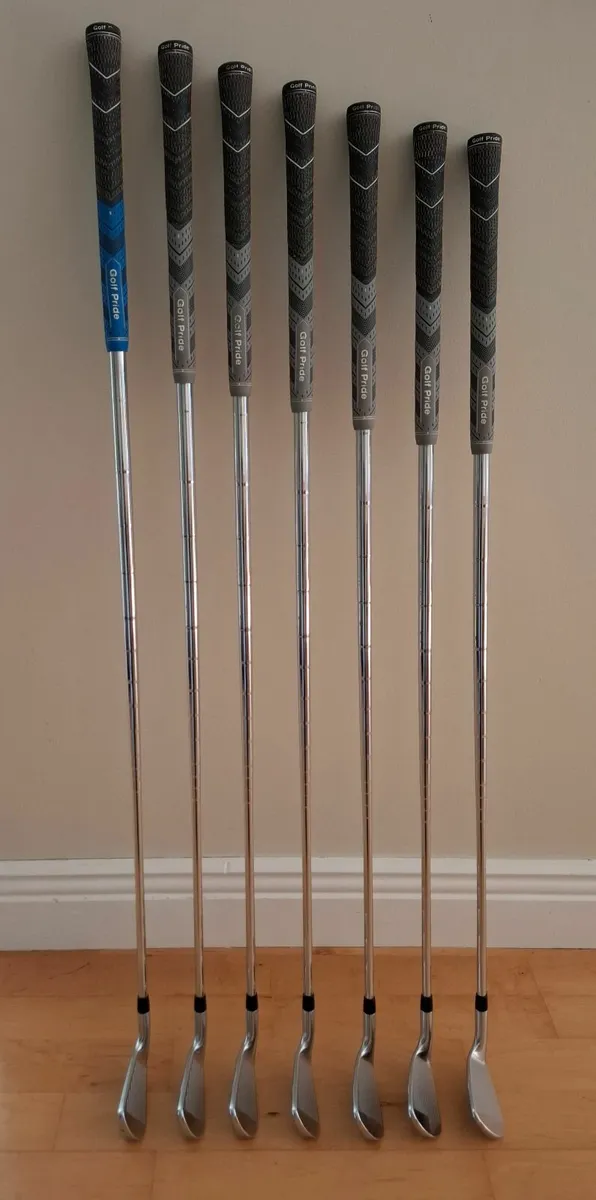 Golf Clubs - Image 1