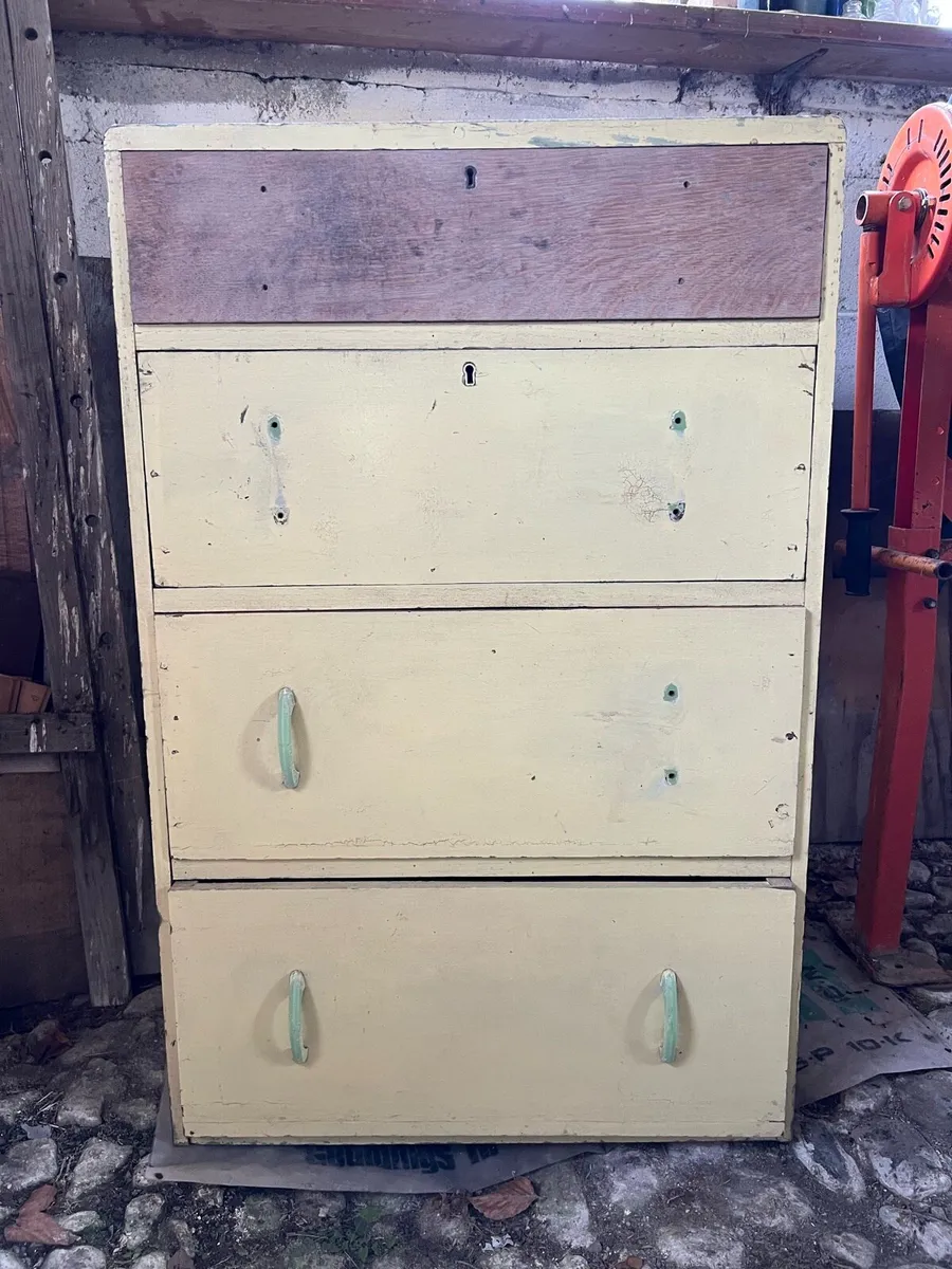 Chest of drawers - Image 1