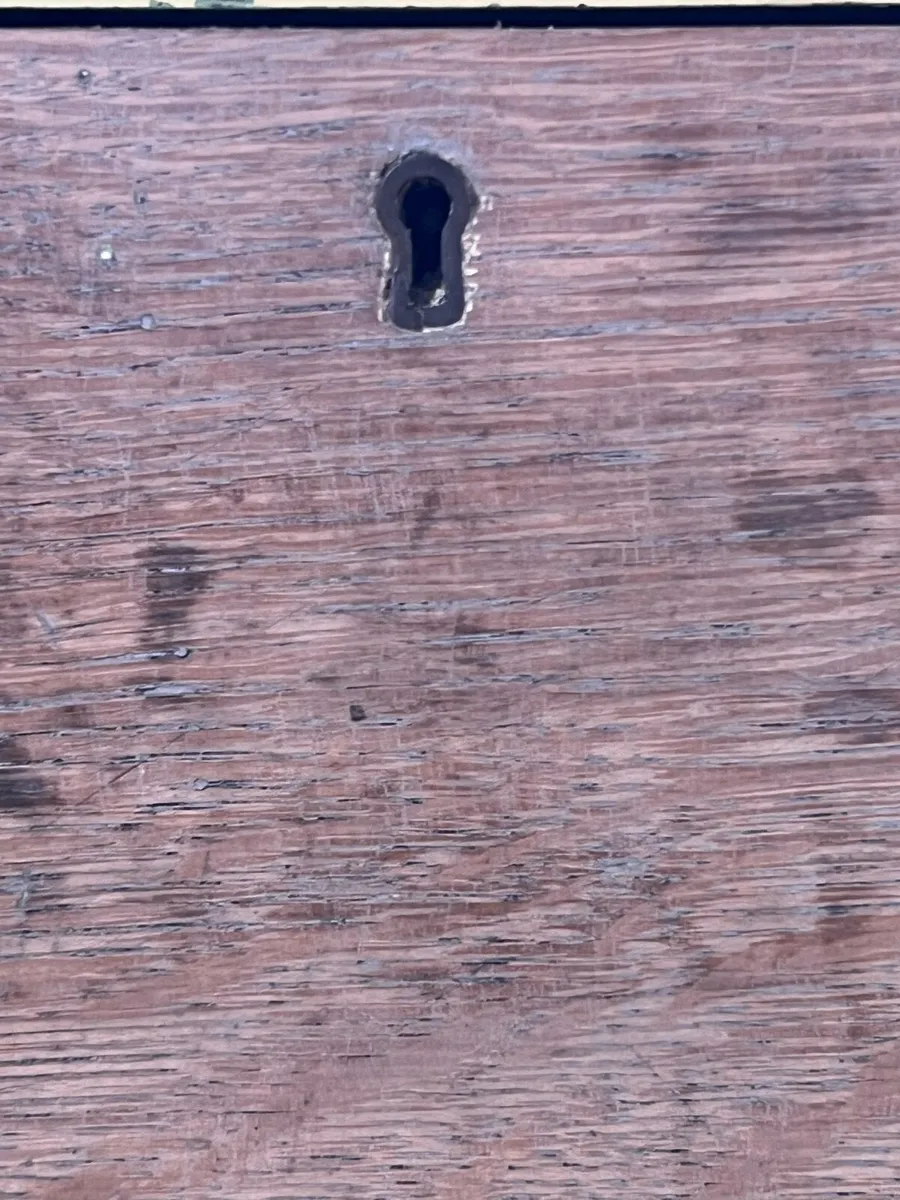 Chest of drawers - Image 2