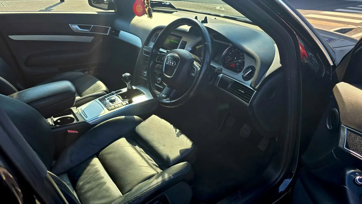 Audi A6 2010 Le Mans - Image 2