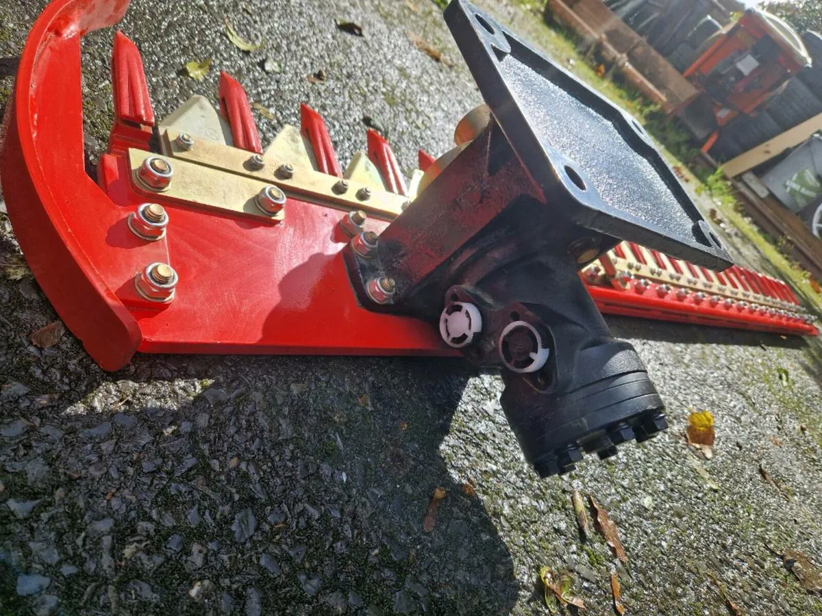 Hardlife 1800mm Finger Bar Mower to suit 
Excavat - Image 1