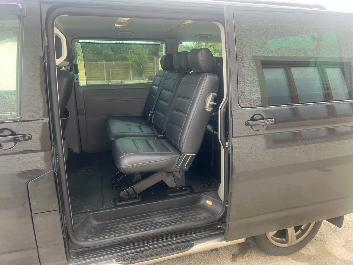 Volkswagen Transporter Shuttle- 8 seater - Image 3