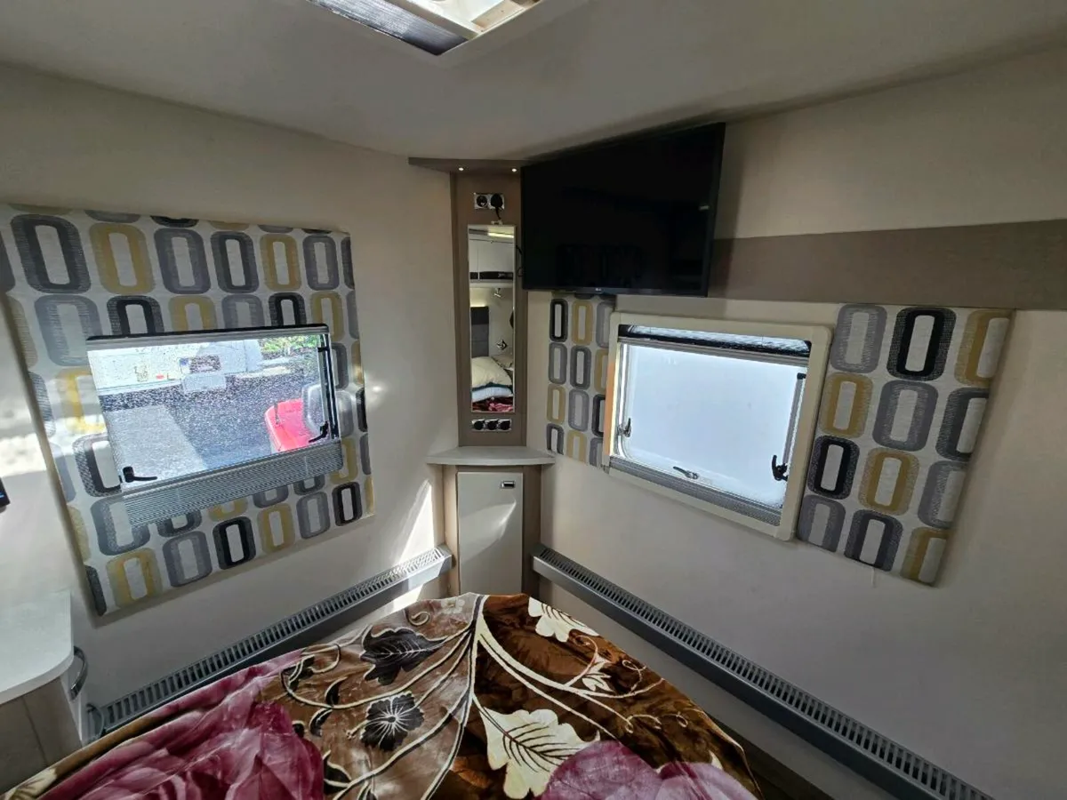 Caravan - Image 3