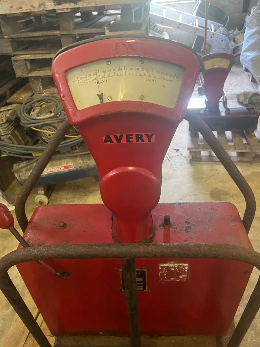 Antique Avery Platform Weighing Scales - Image 2