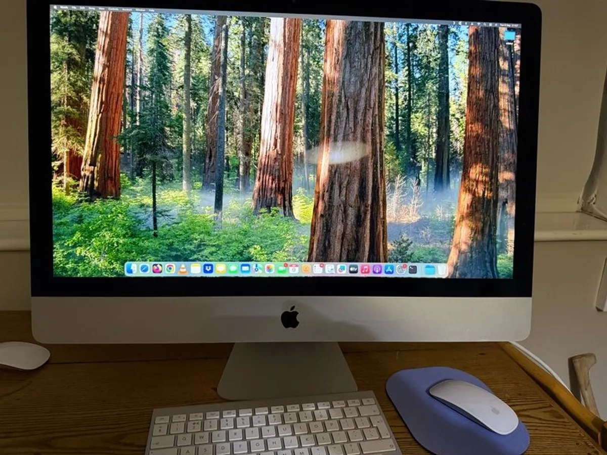 Apple iMac 27 inch 2019 Intel Retina 5K display - Image 2