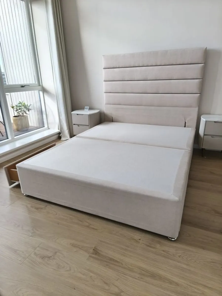 King size bed - Image 3
