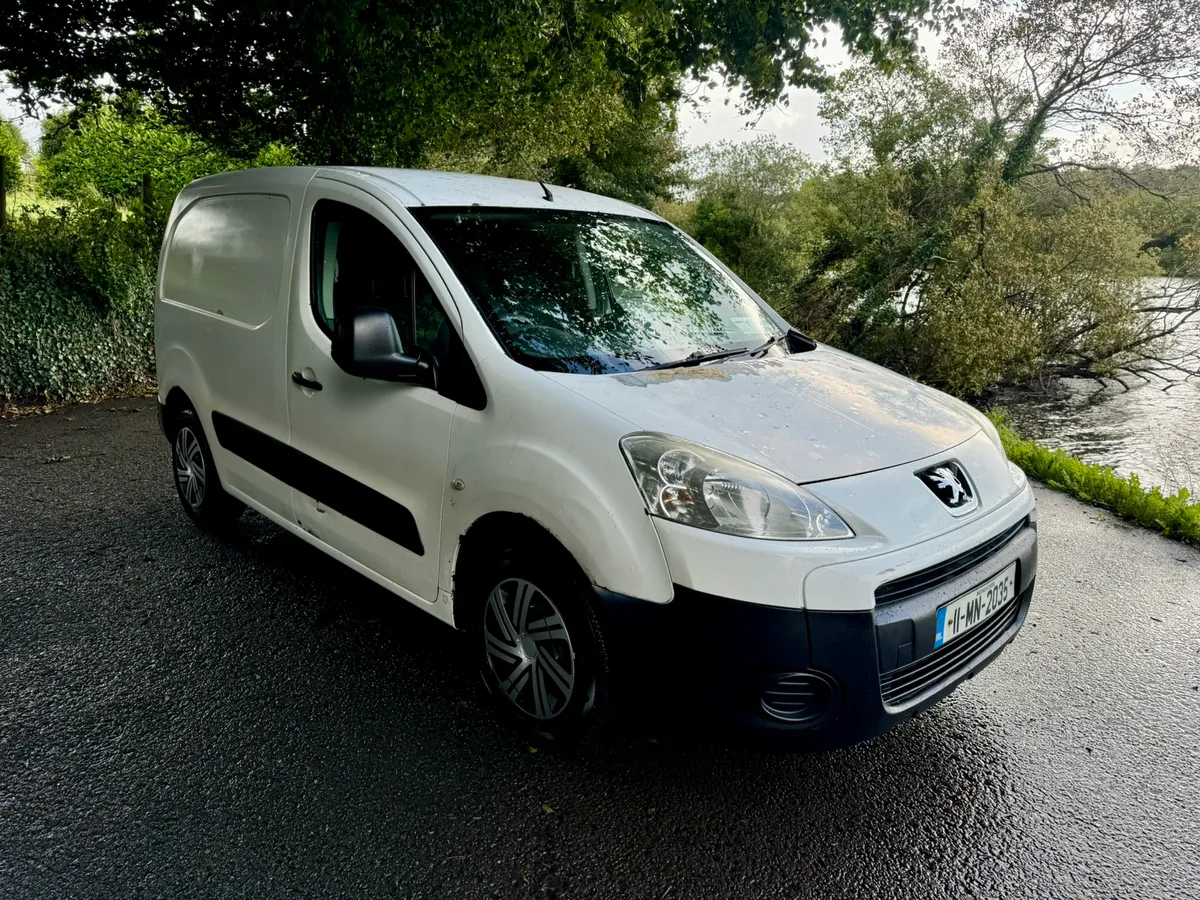 2011 Peugeot Partner - Image 1