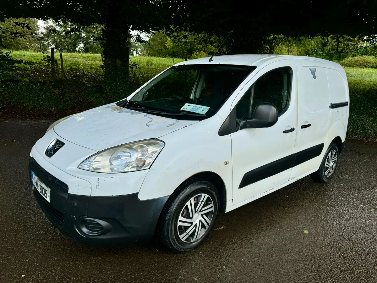 2011 Peugeot Partner - Image 2