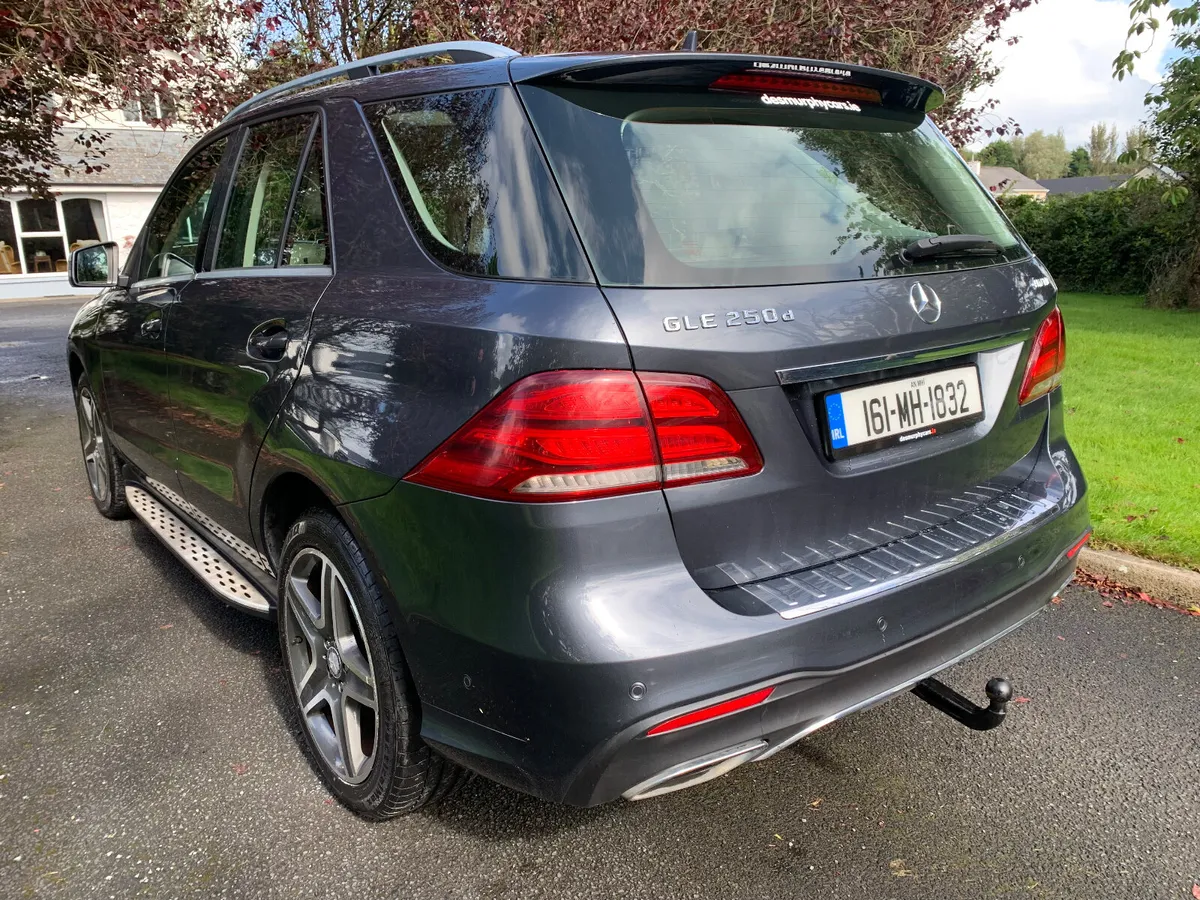 Mercedes-Benz GLE 250D 4MATIC 2016 AMG   ALLOYS - Image 4