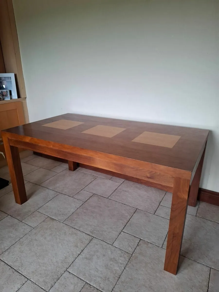 Dining room table and 6 chairs - Image 4