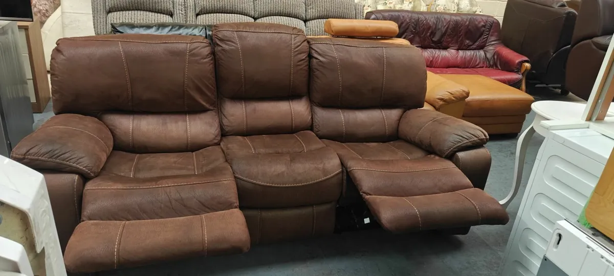 3 Seater Recliner Couch - Image 1