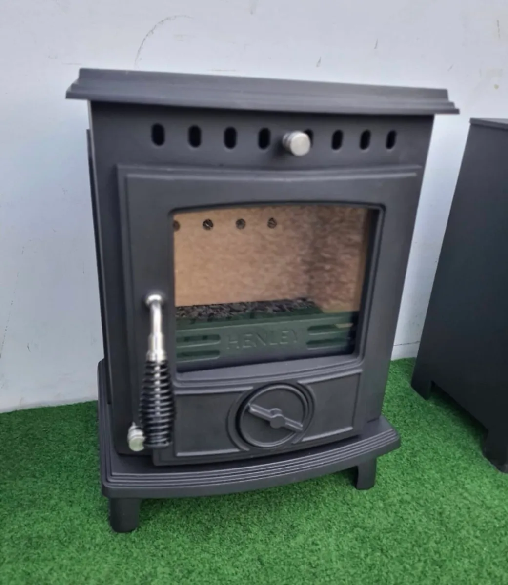 Henley stove - Image 1