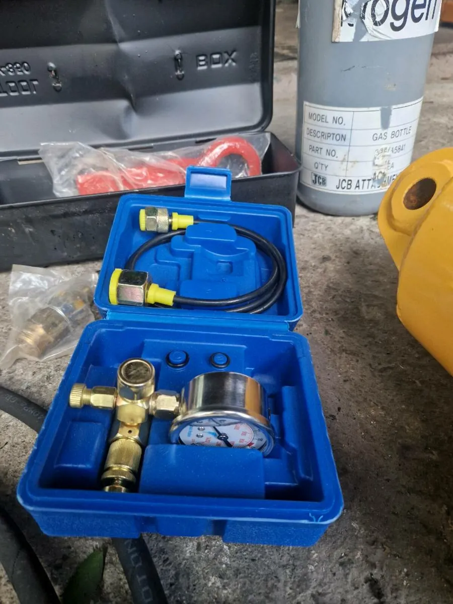 JPC HM-150 Hydraulic Breaker, T200 Auger 
to suit - Image 2
