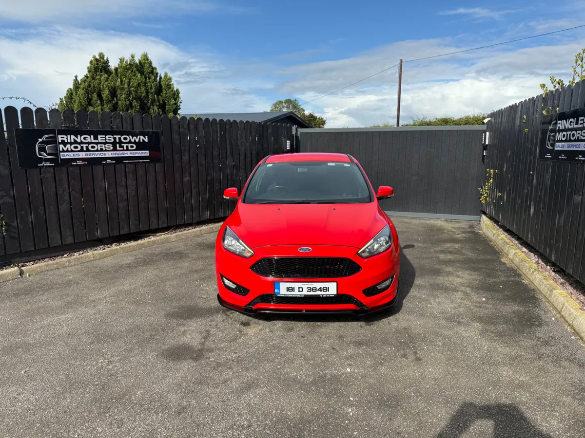 2018 Ford Focus ST-Line - Image 2