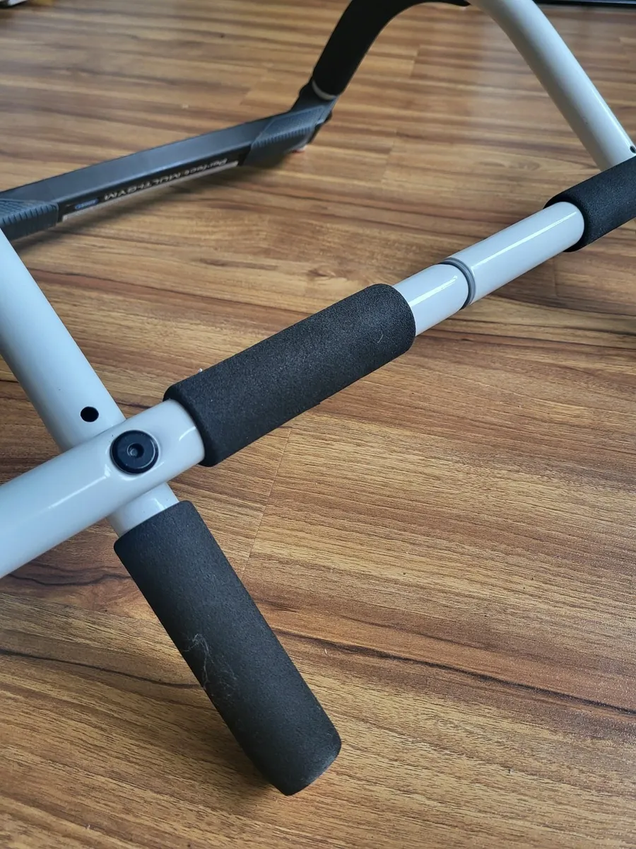 Pull up bar - Image 3