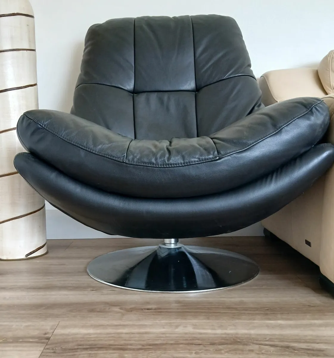 Chair - Image 2