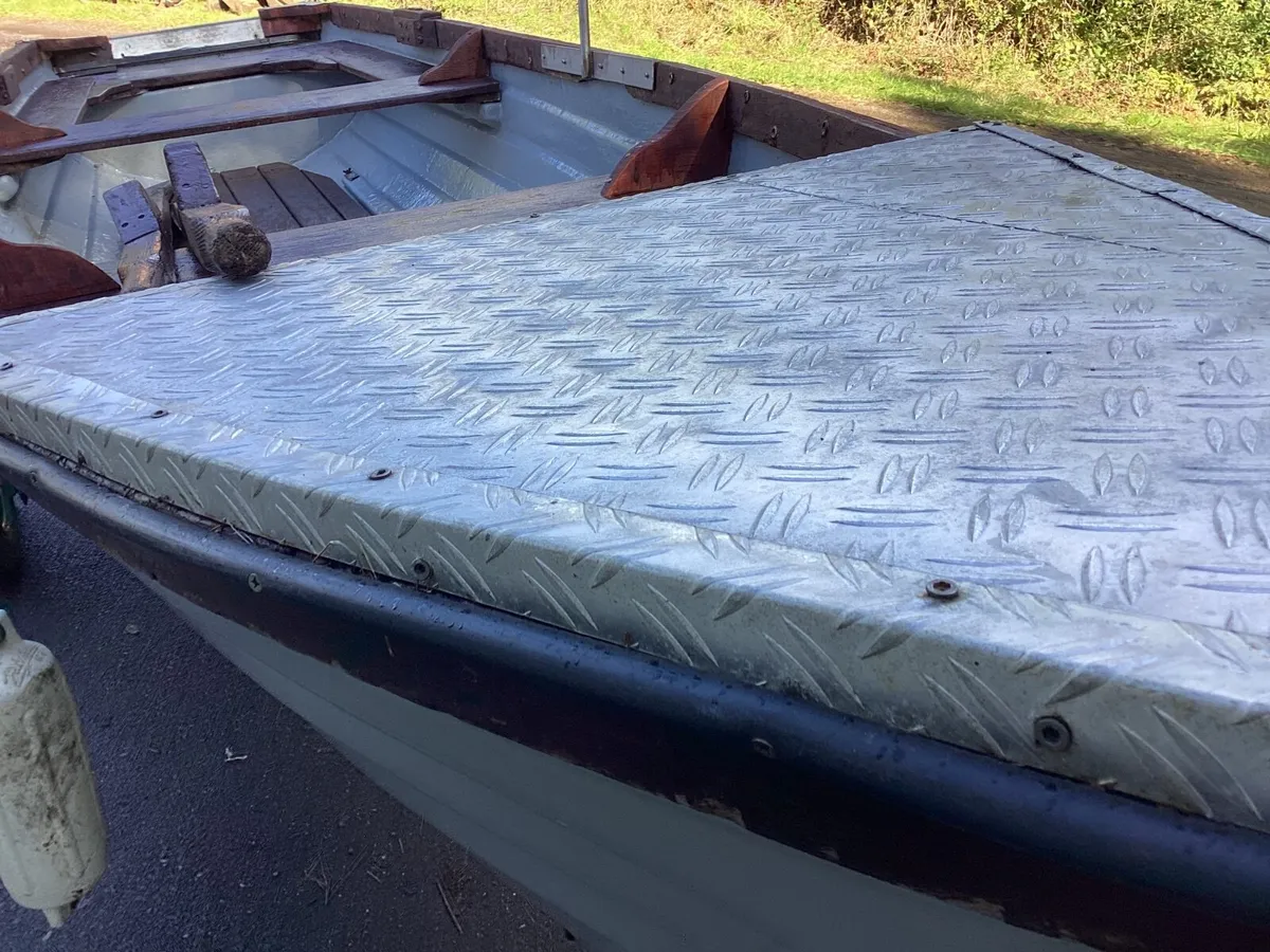 Lake Boat - Image 2
