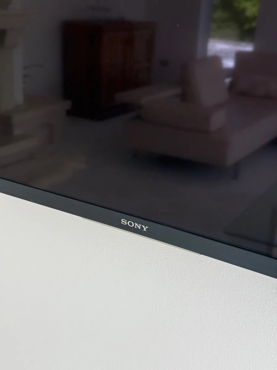 Sony 49inch smart tv - Image 2