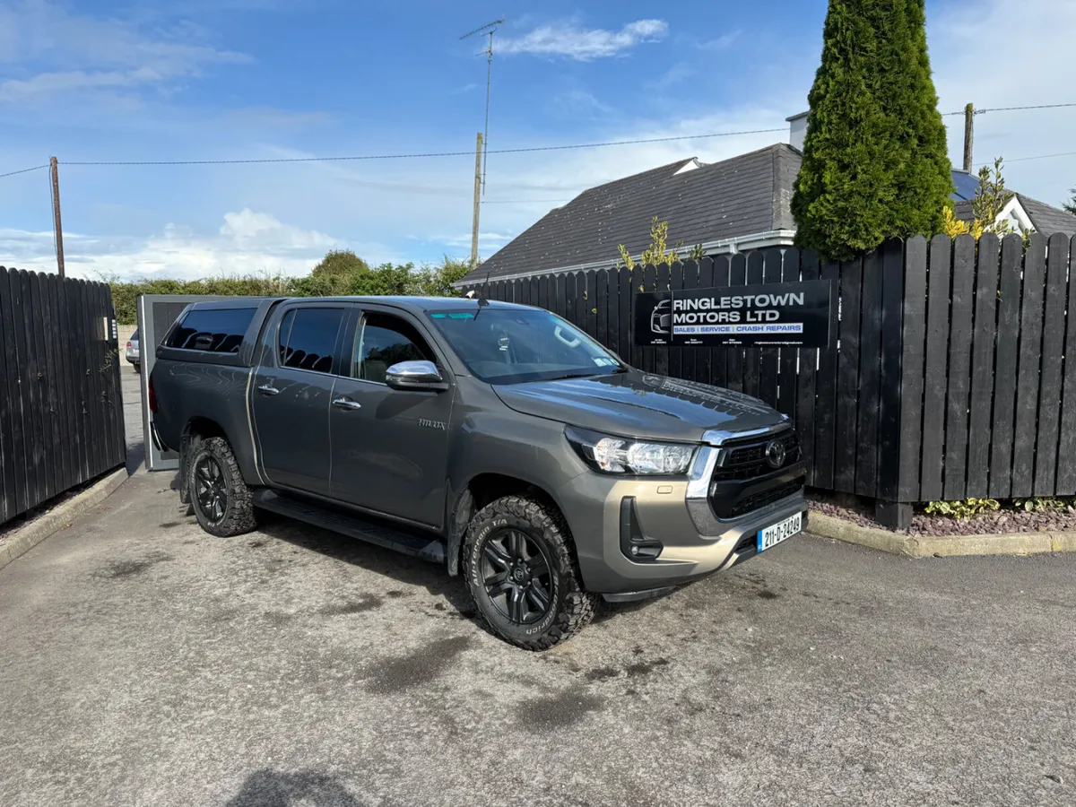 Toyota Hilux 2021 - Image 1