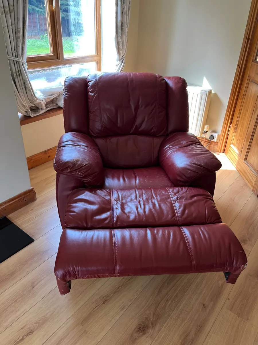 2 Recliner chairs (red and brown ) - Image 3