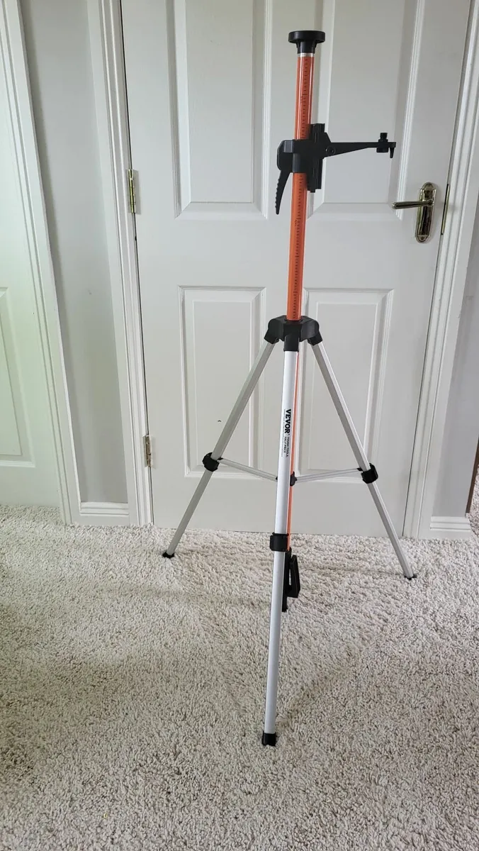 Laser telescoping pole with tripod - Image 1
