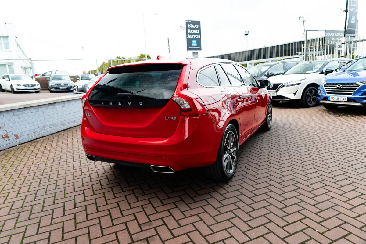 VOLVO V60 2.0D4 SE LUXURY DELUXE 5DR ESTATE AUTOMA - Image 3