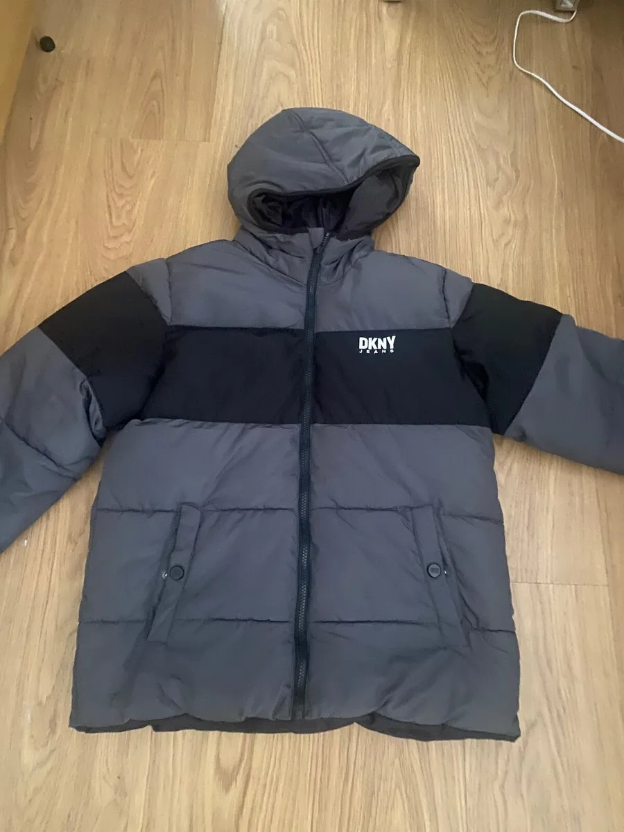 Clothes - Image 3