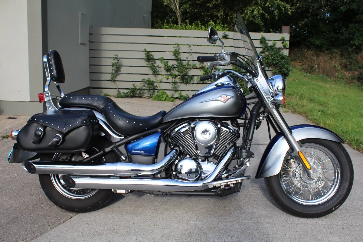 2010 Kawasaki 900 Vulcan Classic. American Import. - Image 1