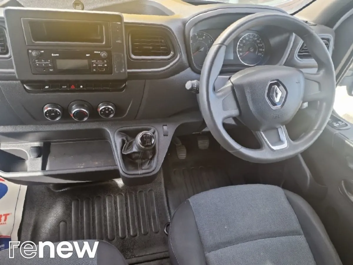 Renault Master Master FWD Lm35 Blue DCI 135 B - Image 2