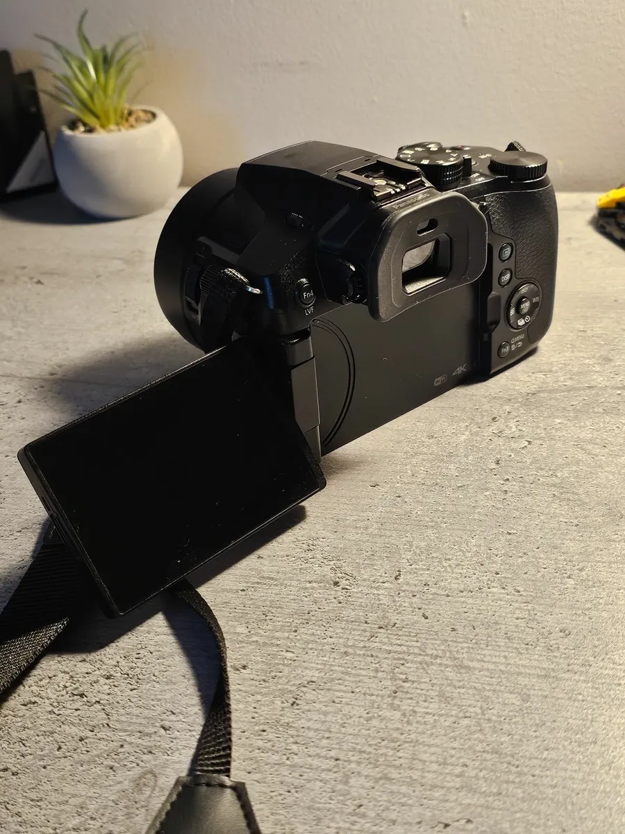 Panasonic lumix dmc-fz-330 - Image 3