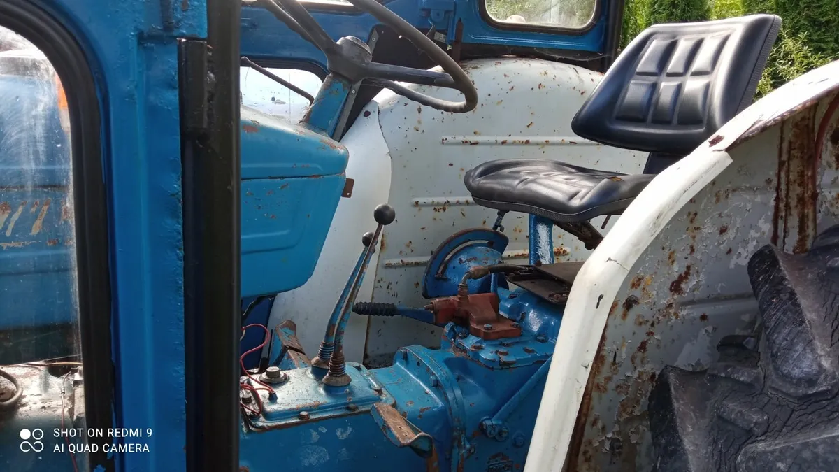 Ford 4000 - Image 2