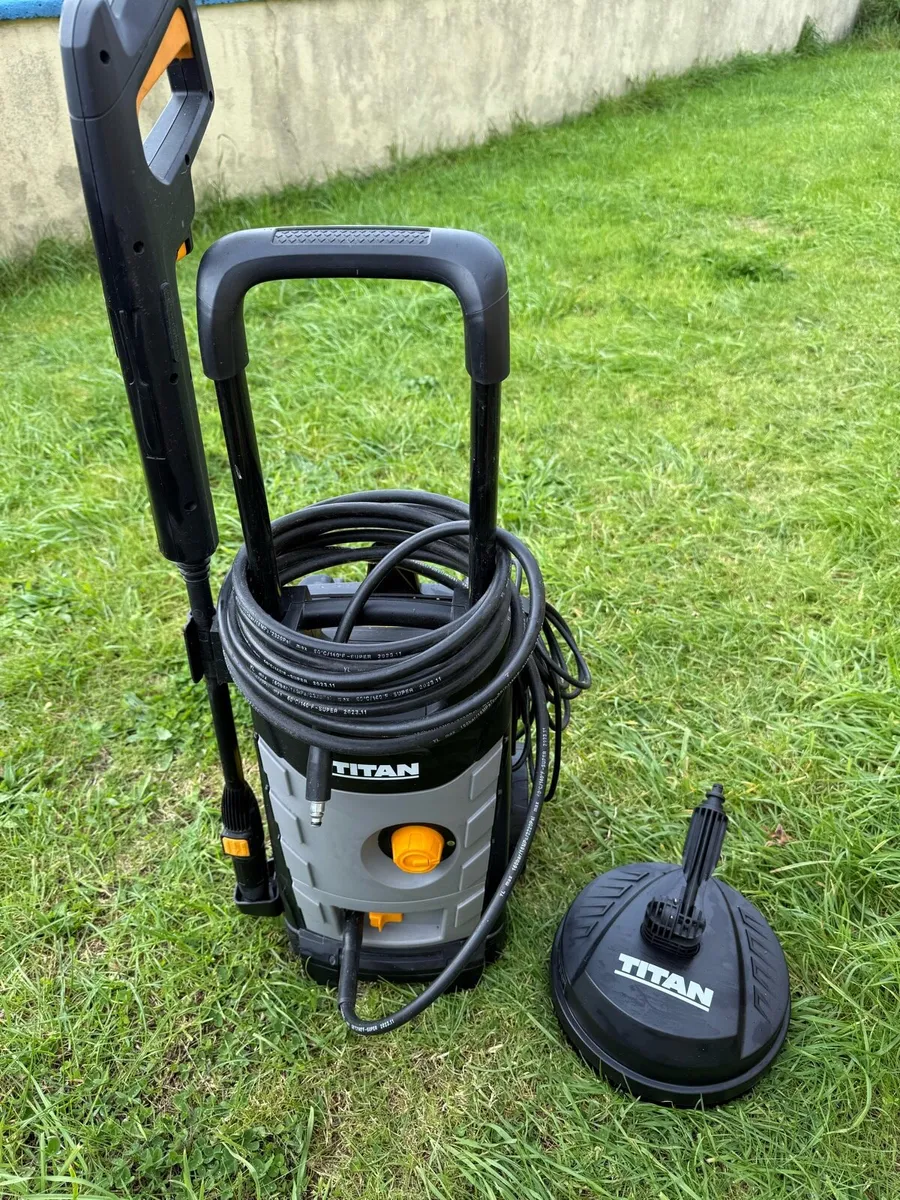 Titan Power Washer & 50m k hosepipe - Image 1