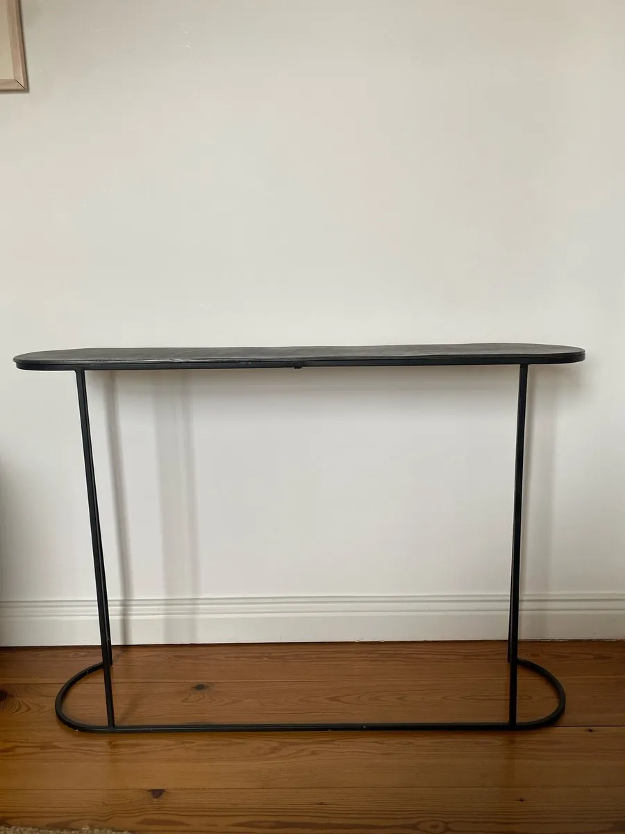 Console table - Image 1
