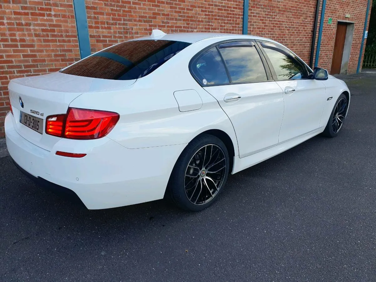 2013 BMW 520D M-SPORT AUTO - Image 2