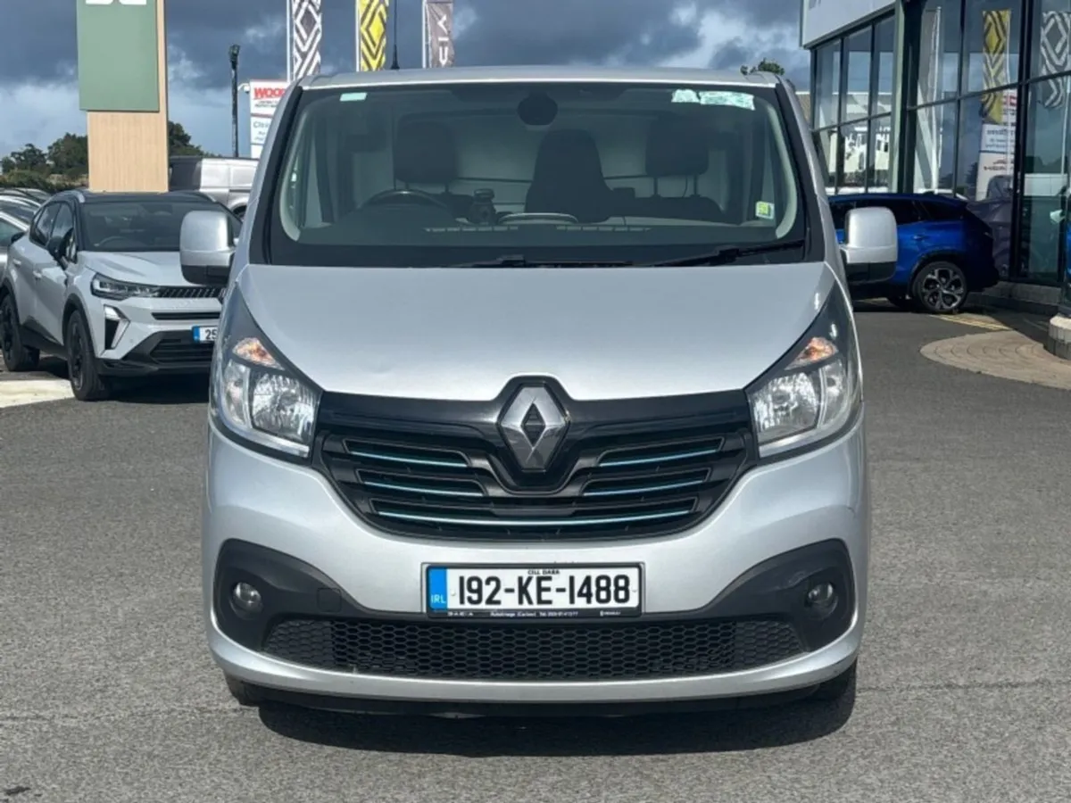Renault Trafic LWB DCI 125 Sport EX VAT Price - Image 2