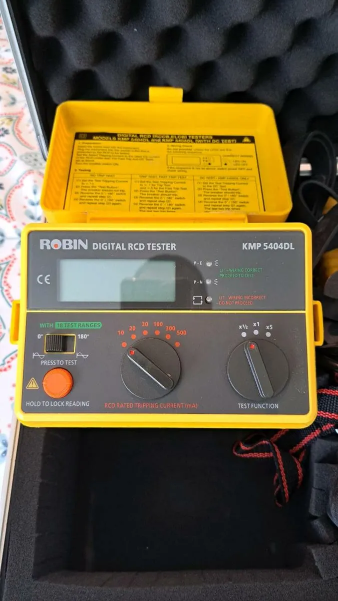 Electrical installation test equipment set. - Image 4