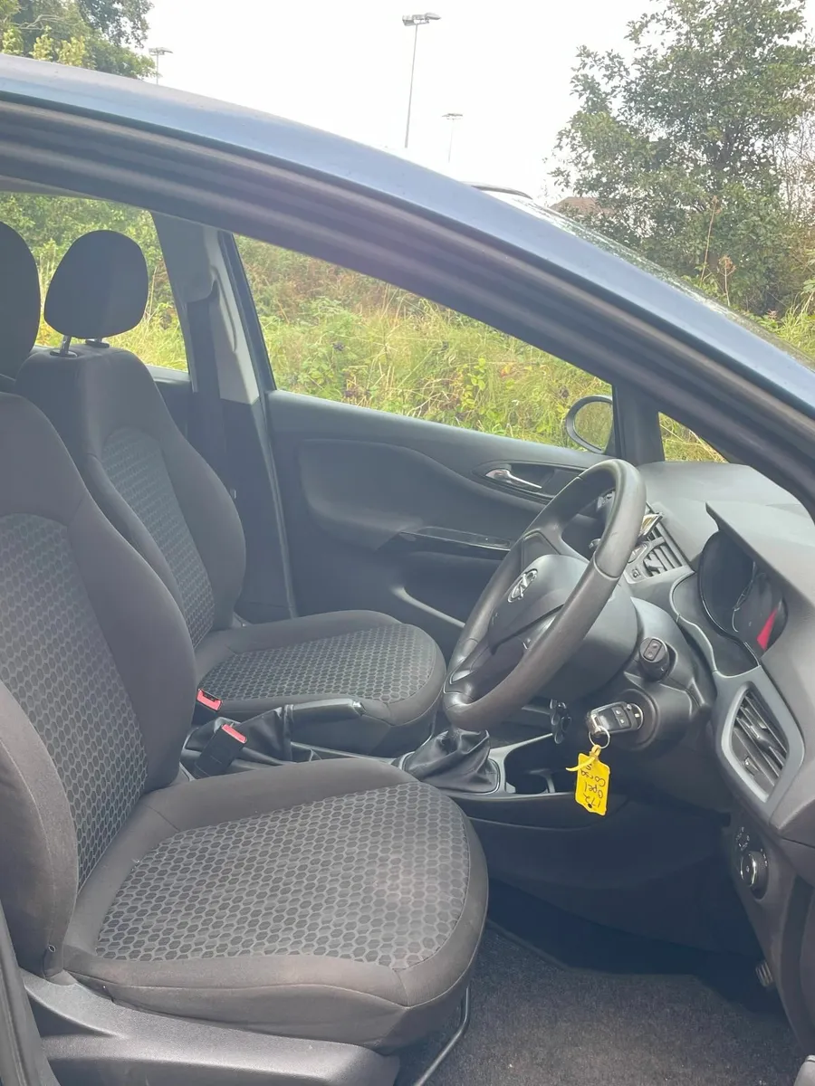 2107 Opel Corsa 1.4 petrol 5 dr - Image 4