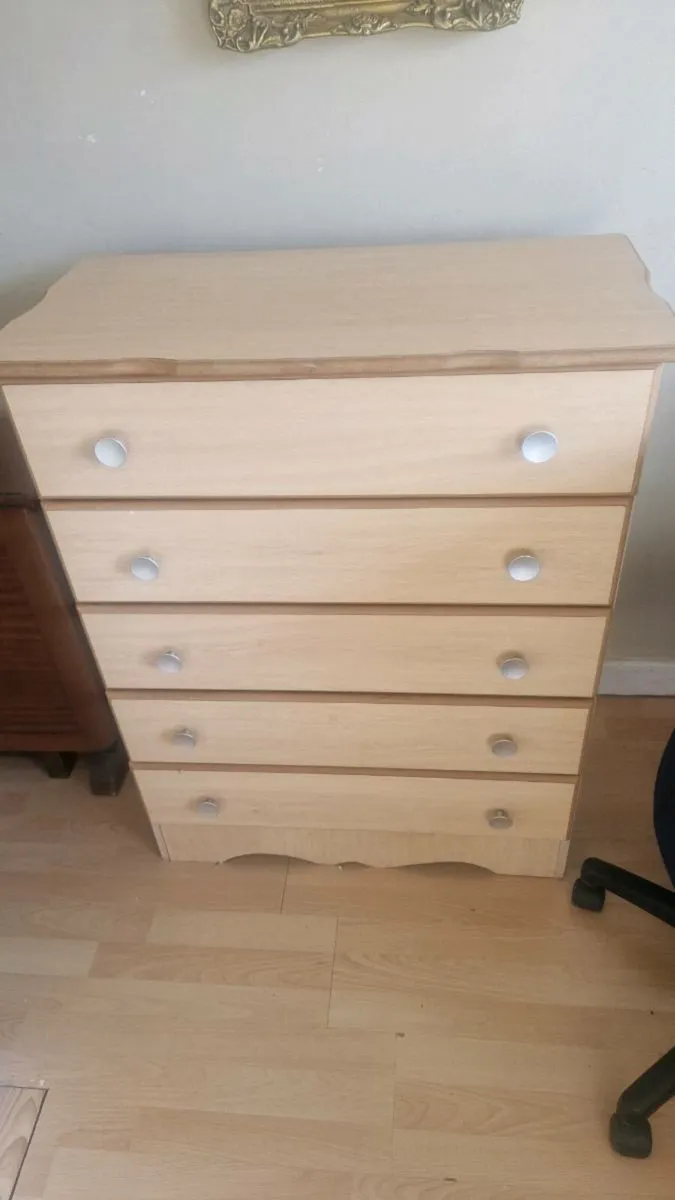 Chest of drawers - Image 2